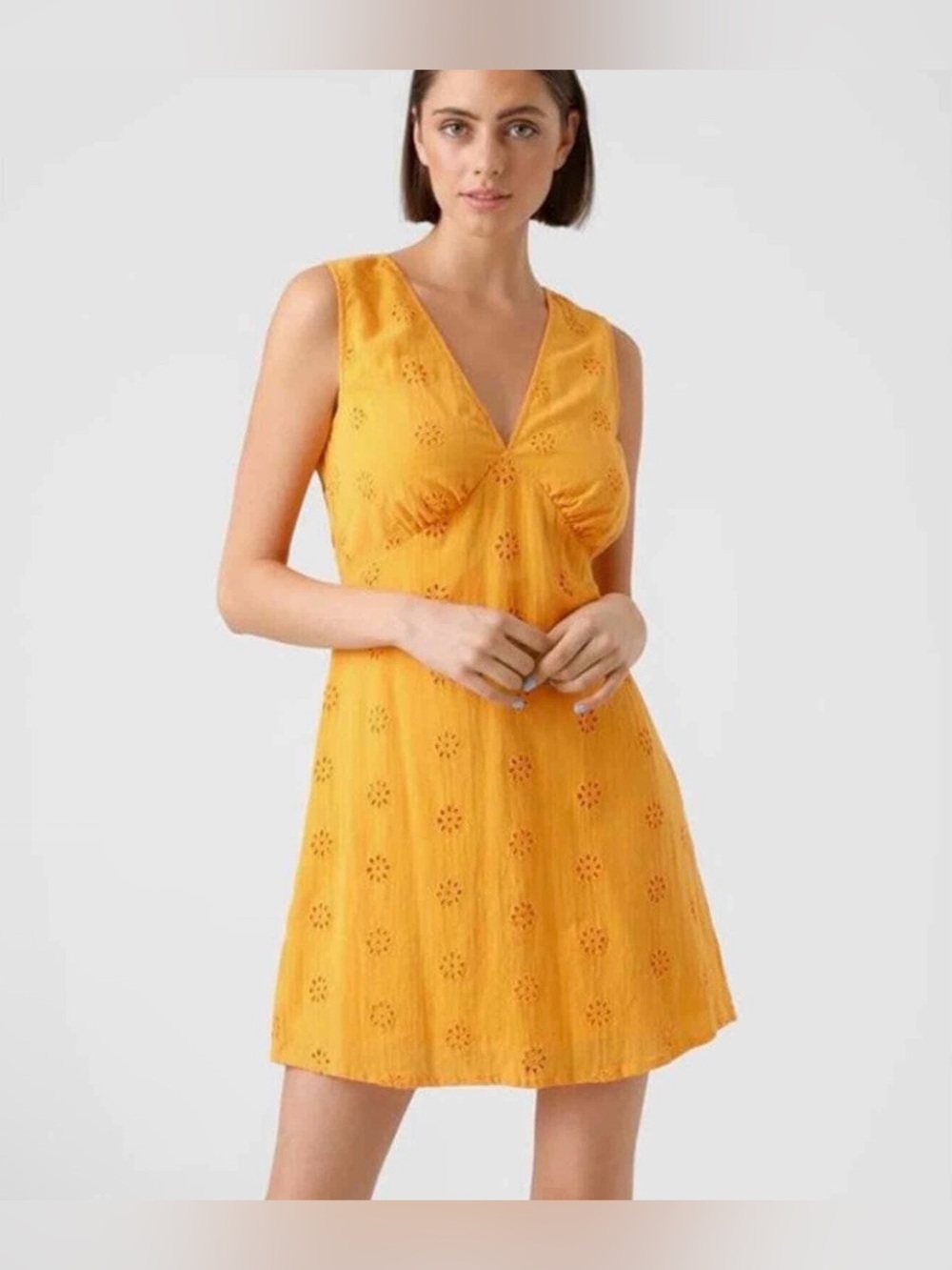 Vero Moda Women’s Size XXL Yellow Cross Back Eyelet Mini Dress NWT